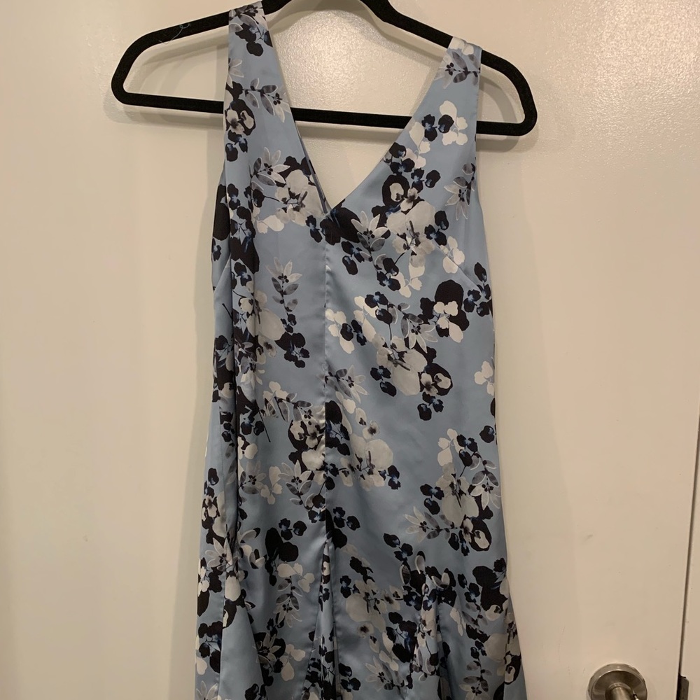 Flowy blue dress